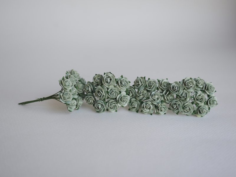 Paper Flower, 100 pcs., DIY supplies mulberry rose size 1.5 cm.pale green color. - 其他 - 紙 綠色