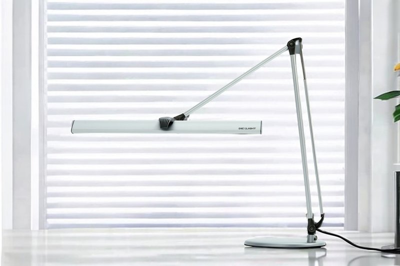 CHECK LED double-arm eye protection table lamp - three-stage dimming - indirect lighting - dual-purpose seat and clip - โคมไฟ - โลหะ สีเงิน