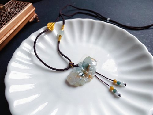 樂藏｜輕珠寶｜手作能量 天然緬甸玉翡翠 三彩蝴蝶 翡翠 禮物 天然石 項鍊 葉子 設計款