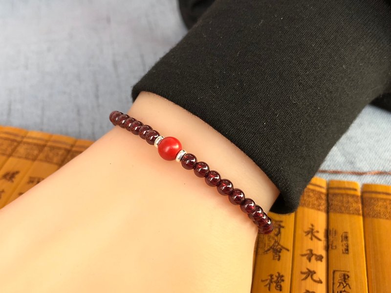 Natal cinnabar bracelet (Stone paragraph) - สร้อยข้อมือ - คริสตัล สีแดง