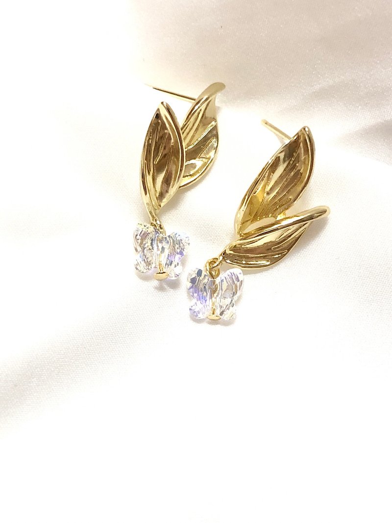 Rhinestone butterfly in golden jungle - Earrings & Clip-ons - Other Metals Gold