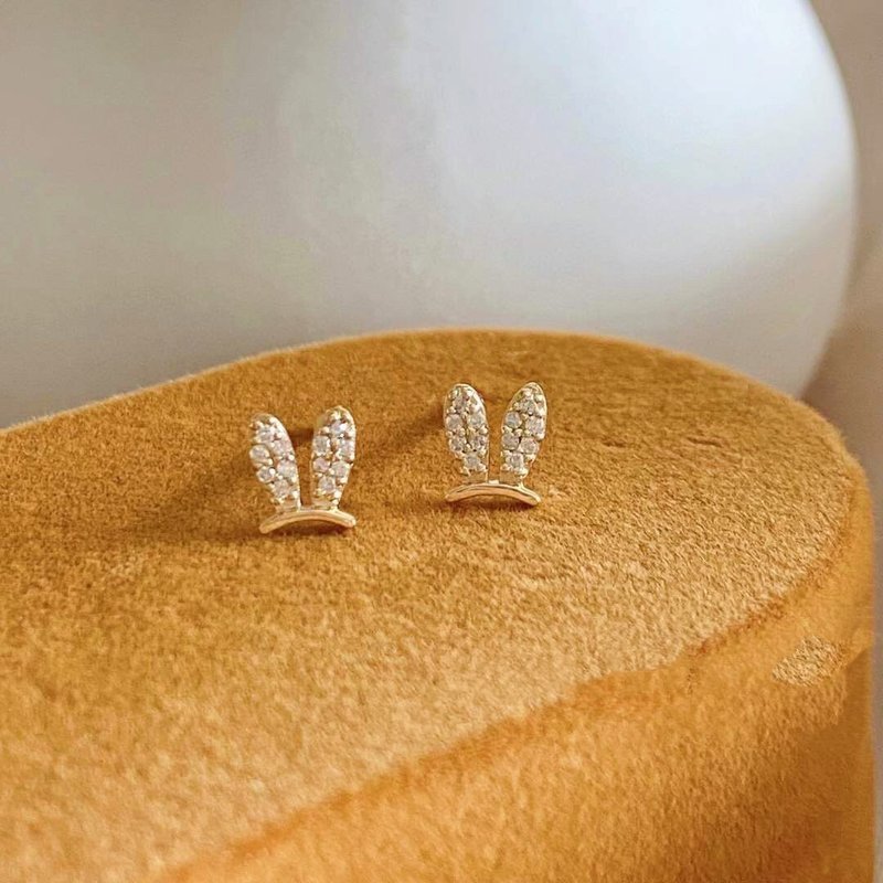 Playful Rabbit Diamond Earrings in 18k Rose Gold 750 8 Point Diamond Travel Earrings - ต่างหู - เครื่องประดับ สีทอง