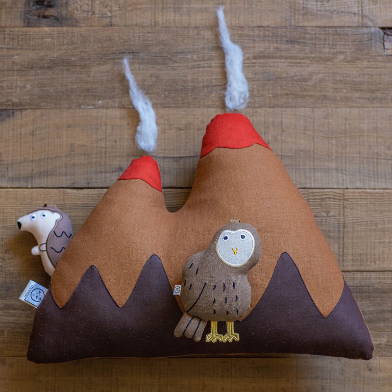 Taiwan Mountain Series Pillows Limited to Datun Mountain in Winter - Pillows & Cushions - Cotton & Hemp Brown