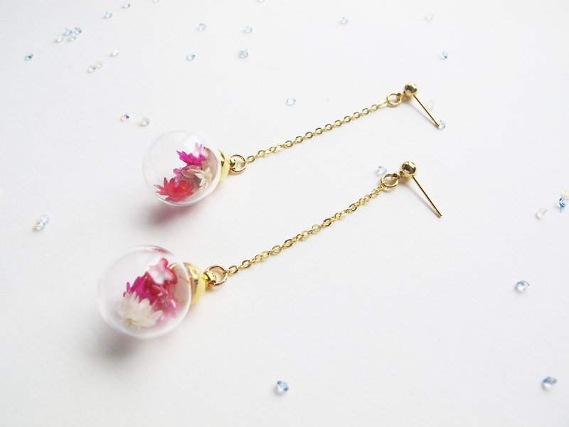  Rosy Garden red daisies dried flowers glass ball earrings - ต่างหู - แก้ว สึชมพู