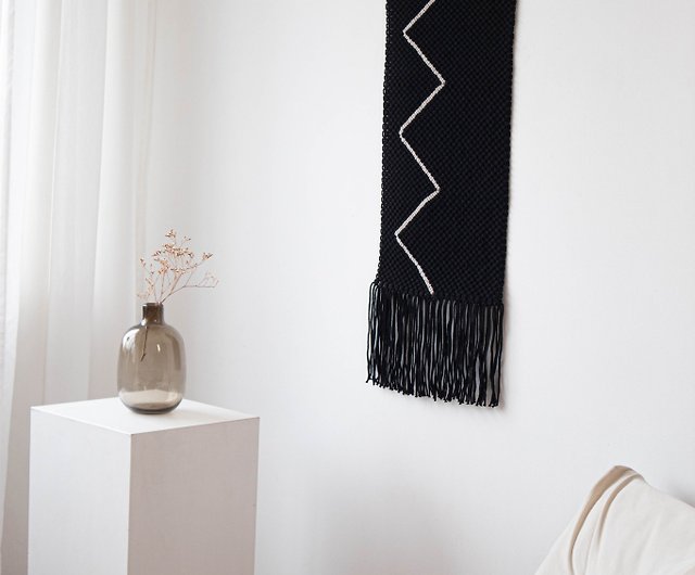 Large Black Macrame Wall Hanging, Modern Macrame Tapestry Wall Hanging -  Shop FilettoArt Wall Décor - Pinkoi