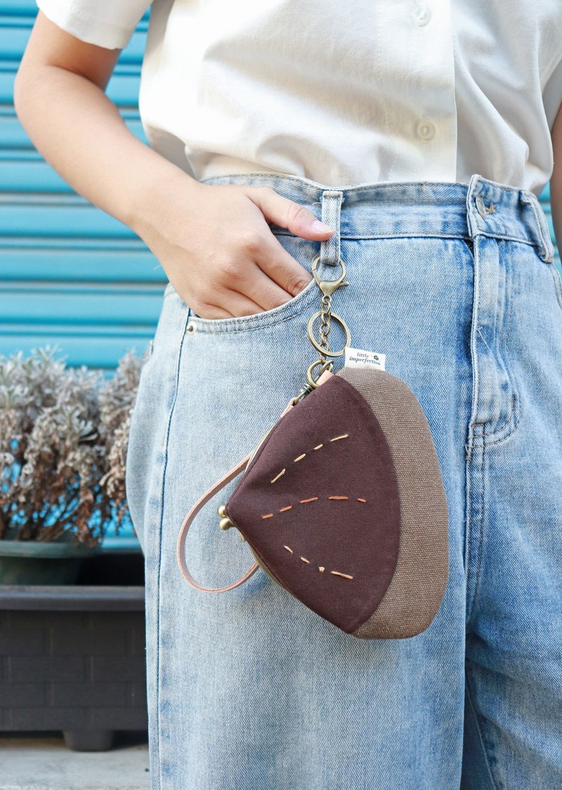 - Sugar-fried chestnuts- modeling bag mouth gold bag coin purse small purse gift key bag forest series - กระเป๋าใส่เหรียญ - ผ้าฝ้าย/ผ้าลินิน สีนำ้ตาล