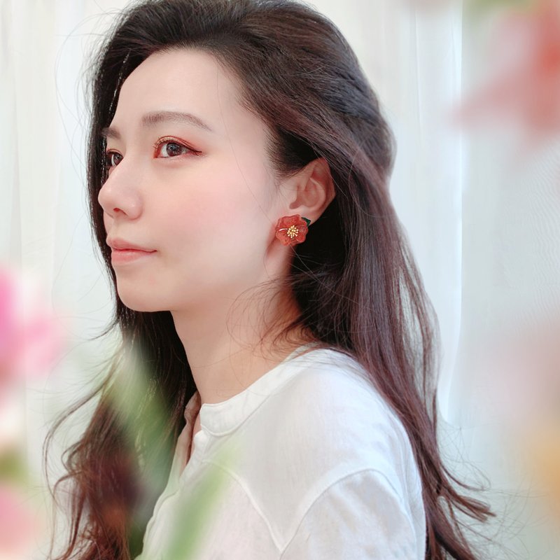 earrings Camellia japonica  / Tsubaki resin brass - ต่างหู - งานปัก หลากหลายสี