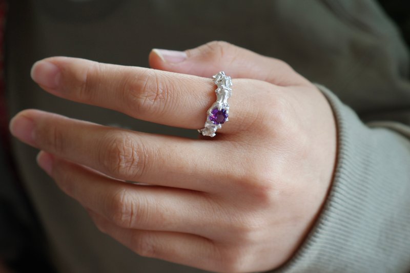 Dark Aesthetics 925 Silver Bone Amethyst Skeleton Silver Ring Hong Kong Code No. 20 - แหวนทั่วไป - เงินแท้ สีเงิน