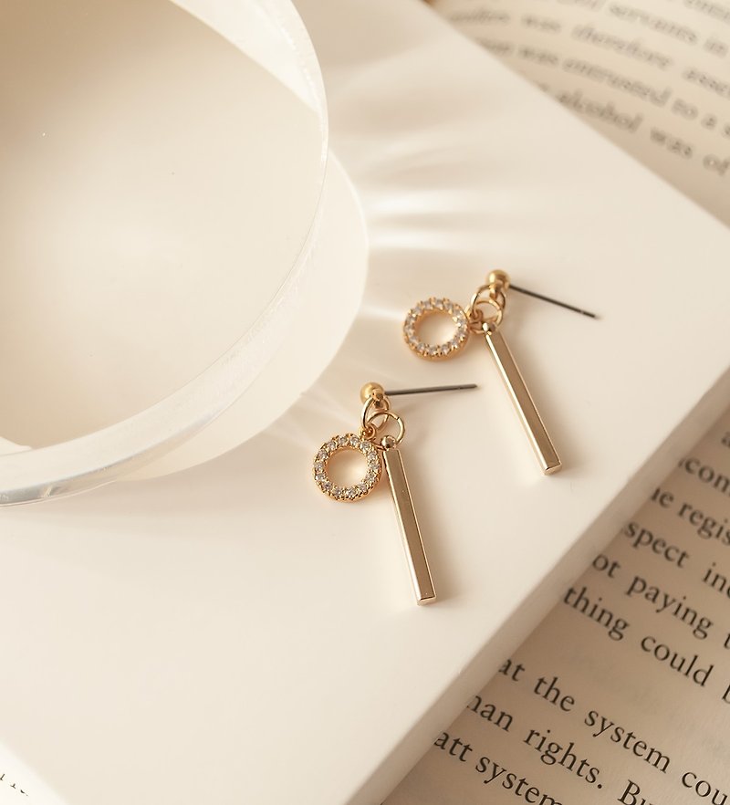 La Don - Hoop Stone gold-filled pendant earrings, earrings/ Clip-On - ต่างหู - เครื่องเพชรพลอย สีทอง