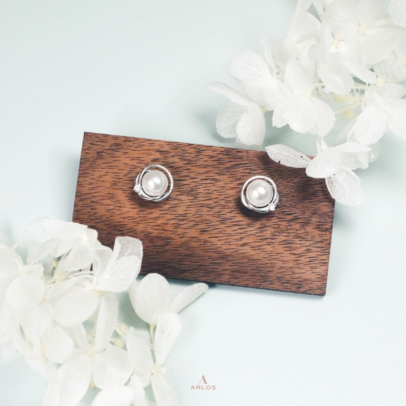 Aloha Elegant Pearl Stud Earrings (Silver) - ต่างหู - เงินแท้ 