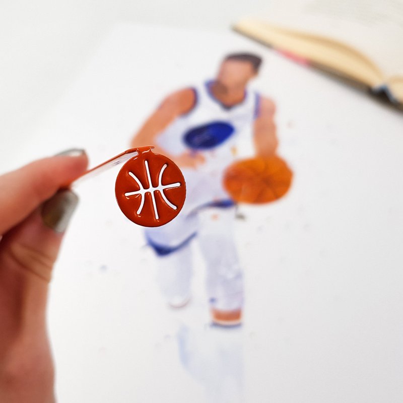 Metal Bookmark Basketball, Small Bookish Gift for Basketball Fans, Avid Readers. - 書籤 - 其他金屬 橘色