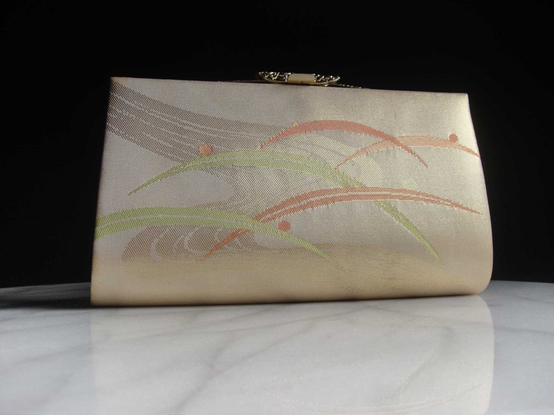 [Old Time OLD-TIME] Early second-hand old bags made in Japan with high-quality woven handbags - กระเป๋าคลัทช์ - วัสดุอื่นๆ หลากหลายสี