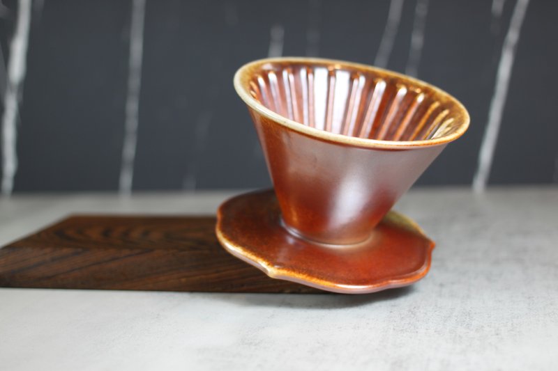 [New Year's Eve] Wood-fired coffee filter cup V50 Yingge-fired natural glaze designed and manufactured in Taiwan - เครื่องทำกาแฟ - ดินเผา 