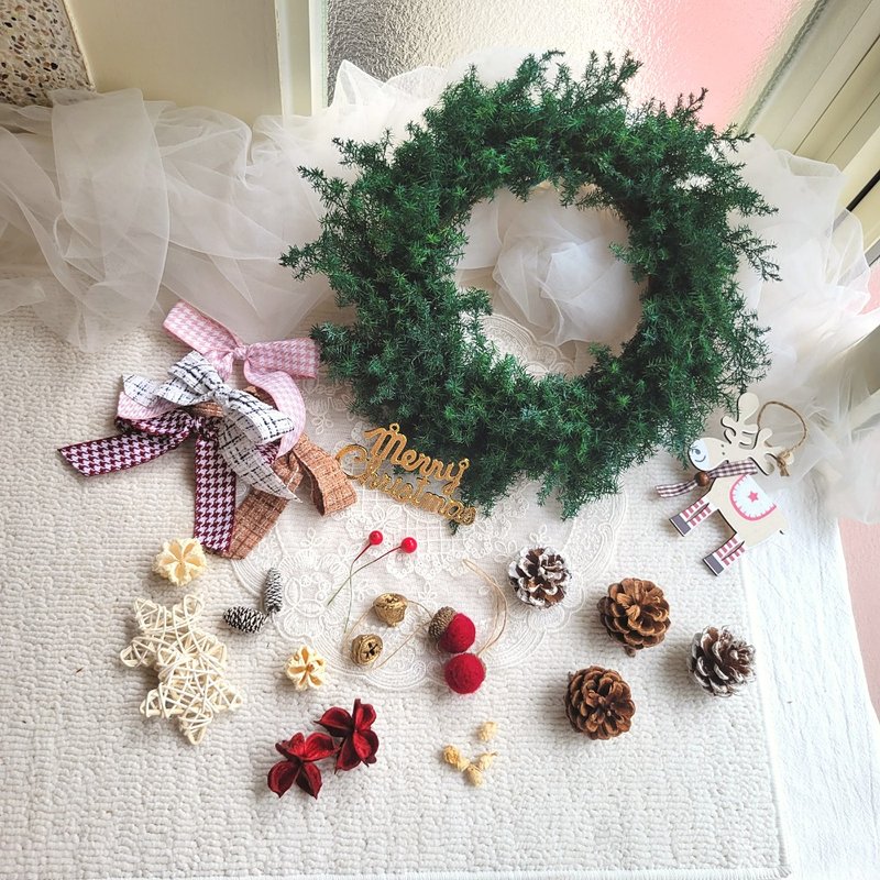 [Material Pack] Everlasting cedar Christmas wreath DIY surprise pack. Christmas gift box - จัดดอกไม้/ต้นไม้ - พืช/ดอกไม้ 