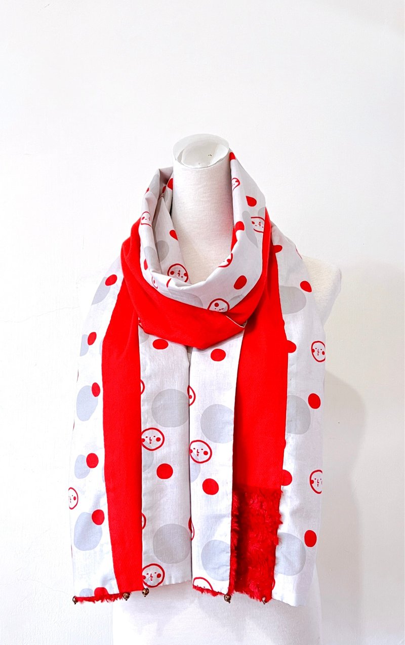 Christmas gift pure handmade / red Japanese hand-painted style round face dots color contrast stitching wool scarf shawl - ผ้าพันคอถัก - ขนแกะ สีแดง