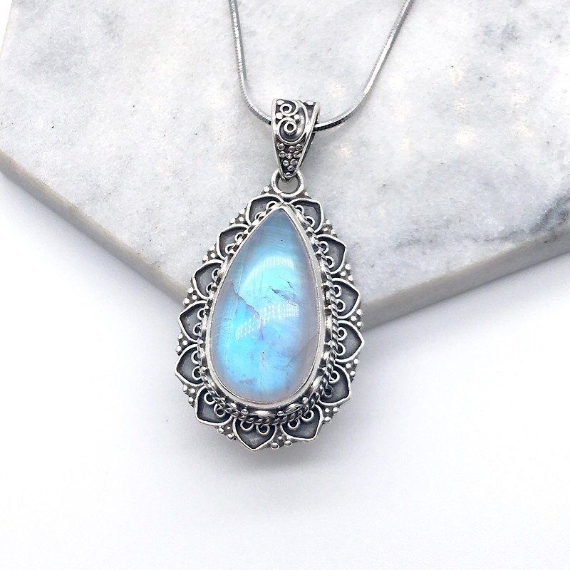 Moonlight stone 925 sterling silver drop heavy industry classical style necklace Nepal hand mosaic production (style 1) - สร้อยคอ - เครื่องเพชรพลอย สีน้ำเงิน