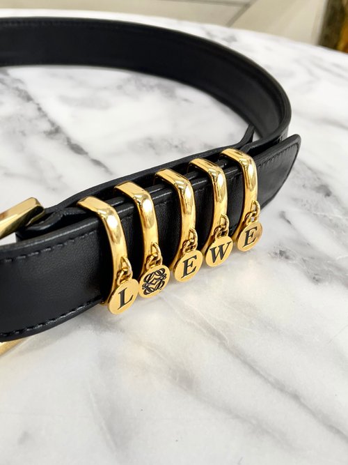 LOEWE ロエベ　Lモチーフ ブラック レザー ゴールドバックルベルト LOEWE ロエベLモチーフ ブラック レザー ゴールドバックルベルト