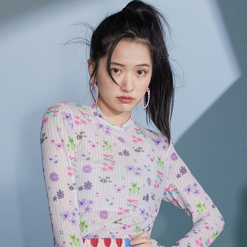 Floral striped print cute little turtleneck mesh bottoming T-shirt - เสื้อยืดผู้หญิง - วัสดุอื่นๆ หลากหลายสี