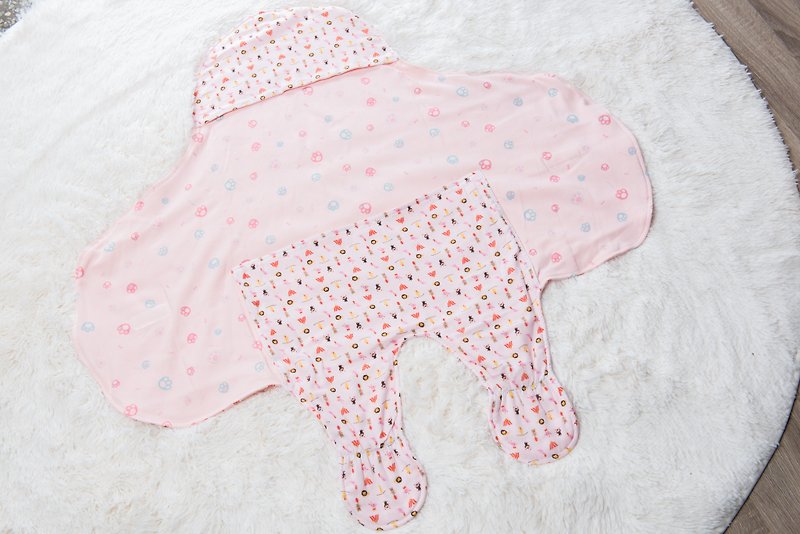 赤ちゃん、新生児、幼児の唾液分泌のためのハング グライダー ウィング - サーカス ラップ - 出産祝い用贈物 - コットン・麻 ピンク