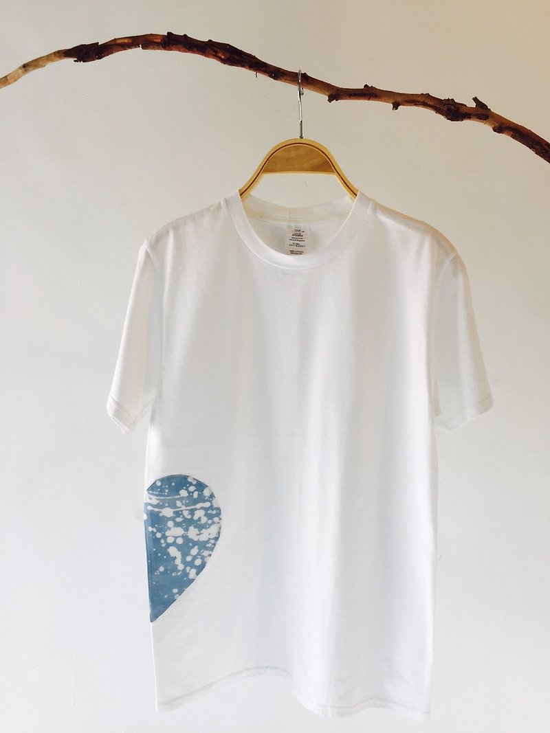 Freeze isvara simple series to find half (right) cotton T-shirt - เสื้อฮู้ด - ผ้าฝ้าย/ผ้าลินิน สีน้ำเงิน