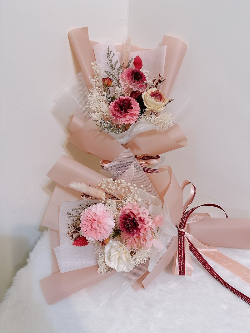【Mid bouquet】Mother's Day/Carnation Bouquet/Solar Flower Bouquet - ช่อดอกไม้แห้ง - พืช/ดอกไม้ 