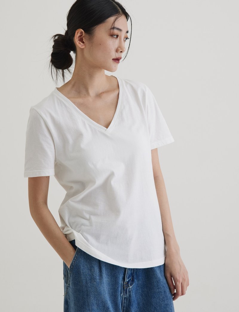 V-neck short sleeve top organic cotton white - เสื้อยืดผู้หญิง - ผ้าฝ้าย/ผ้าลินิน ขาว