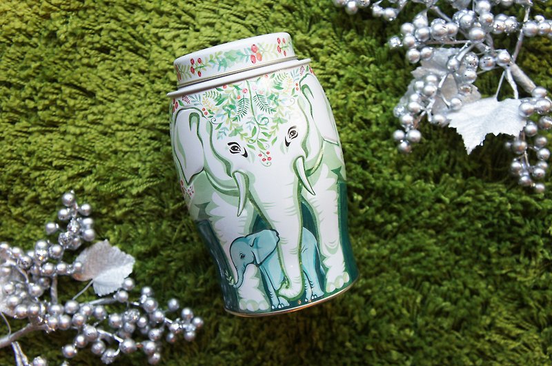 [Graduation Gift/ Gift for Teacher Appreciation] Happiness Wreath Elephant Tea Can (Christmas Special/40 Tea Bags) - Tea - Fresh Ingredients Green