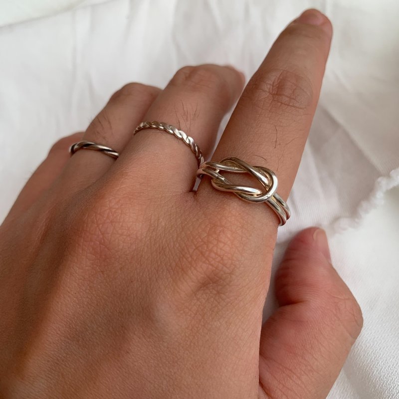 / Forever knot / Thick double line ring - แหวนทั่วไป - เงินแท้ สีเงิน