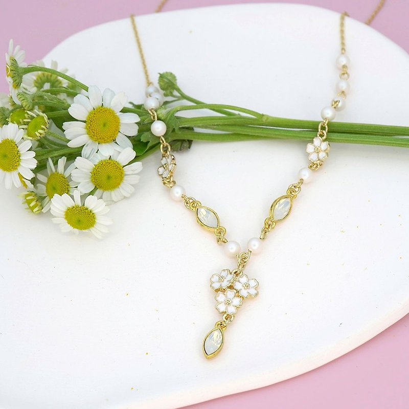 White Sakura - Necklaces - Crystal 
