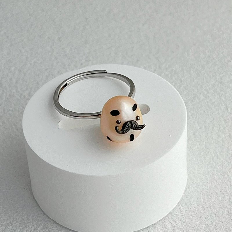 日本の不倒翁（だるま）をモチーフにしたアシンメトリーなミニマルデザインの純銀リング（一点物） - リング・指輪 - 真珠 