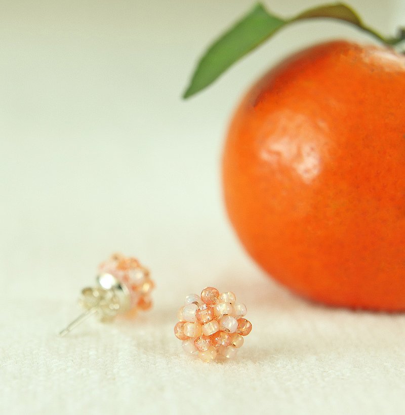 Mikan Petit Ball Ball Pierce SV925 Japan Glass Beads Lunar New Year Gift - ต่างหู - แก้ว สีส้ม