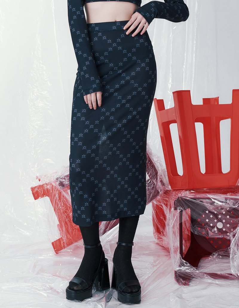 INF 24SS Ban-Doh點陣印花包臀長裙 - 裙子/長裙 - 聚酯纖維 多色