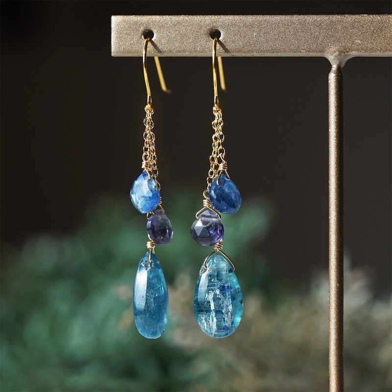 Deep Sea Colors 3 Types of Blue Gemstone Earrings Deifilia - ต่างหู - เครื่องเพชรพลอย สีน้ำเงิน