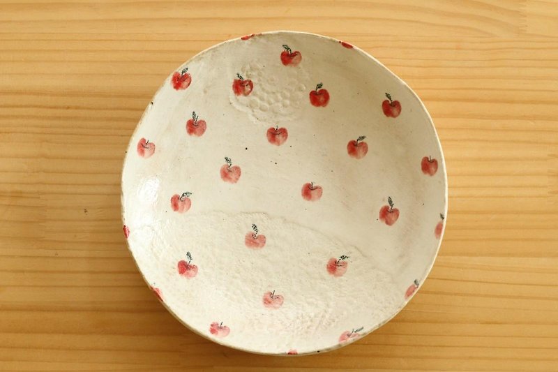 ※訳アリ品。粉引リンゴいっぱいのパスタ皿。 - 碟子/醬料碟 - 陶 白色