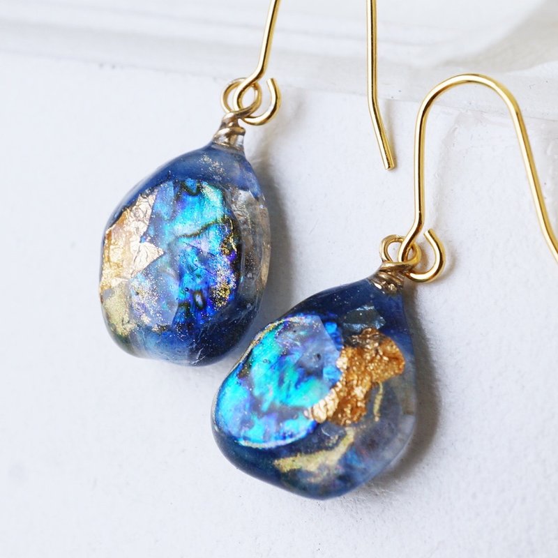 海色のガラスアートjewelryピアスorイヤリング - 耳環/耳夾/耳骨夾 - 玻璃 藍色