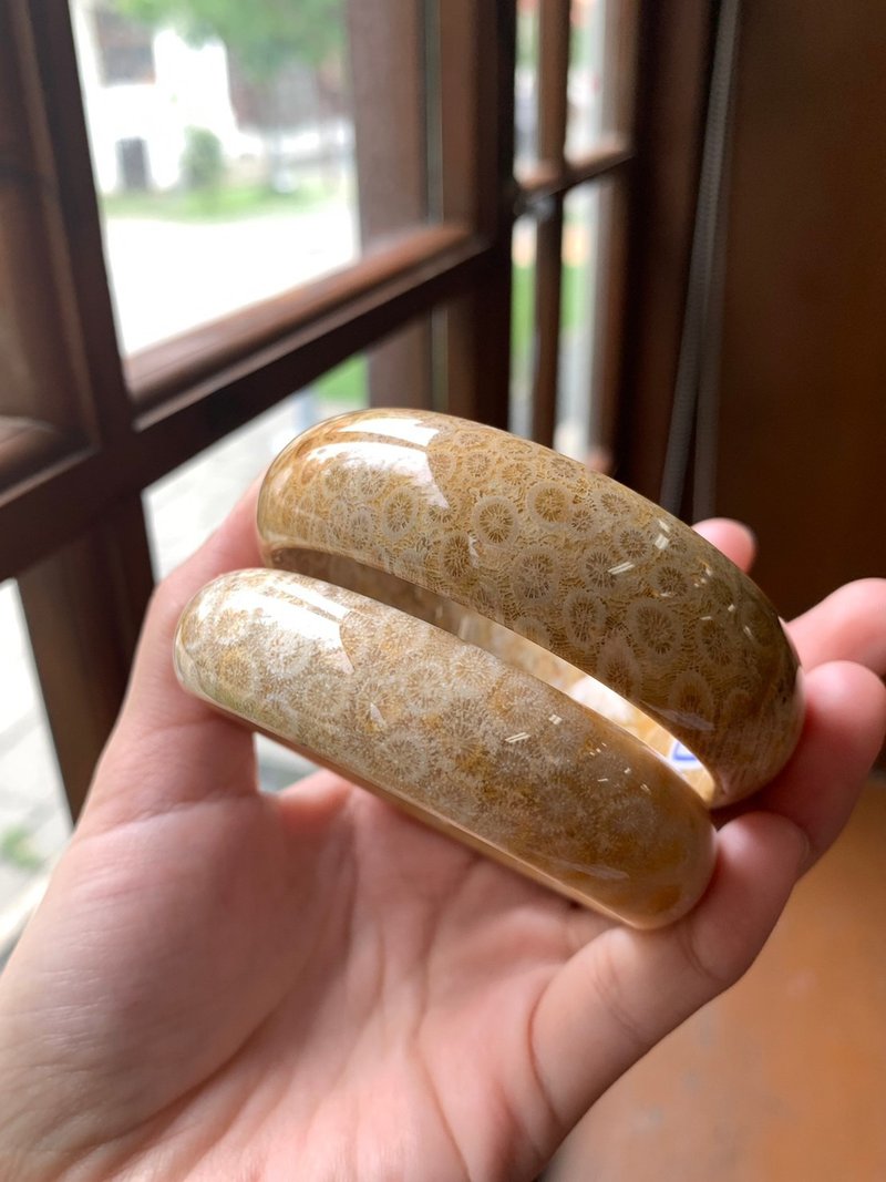 丨秋菊丨天然無染色珊瑚玉手鐲 圈口56.8、58 - 手鍊/手環 - 玉石 橘色