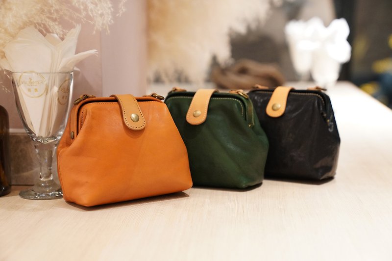 Vegetable tanned leather doctor bag (small) - กระเป๋าแมสเซนเจอร์ - หนังแท้ หลากหลายสี