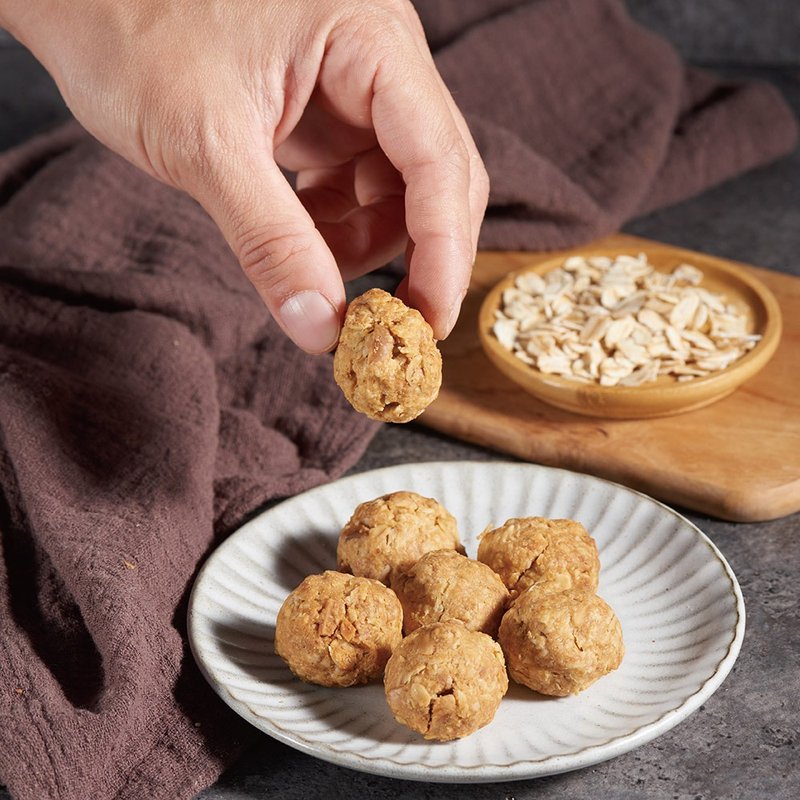 【8口目】オリジナルオートミールボール【共同購入食品】 - シリアル食品 - 食材 