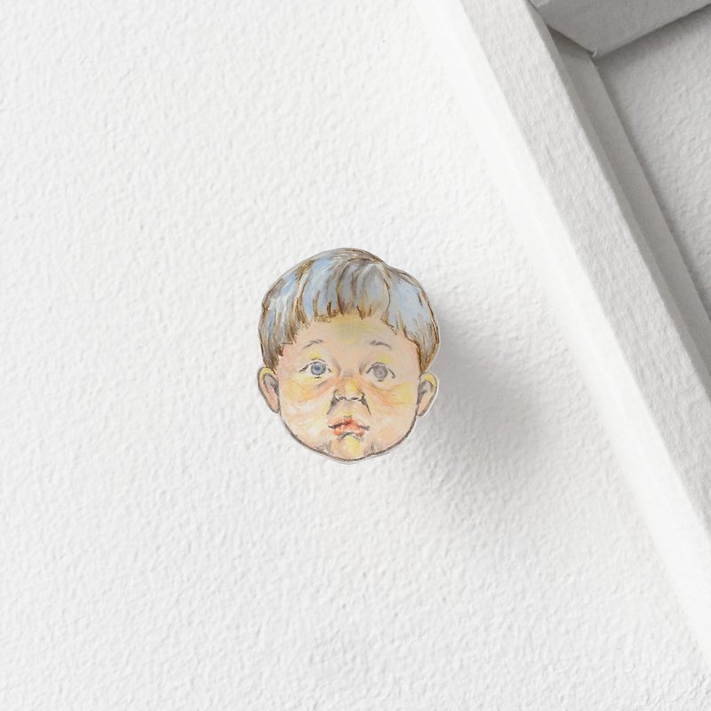 #04 LONELY Boy : Handmade Transparent Shrink Plastic Brooch - เข็มกลัด - พลาสติก สีนำ้ตาล