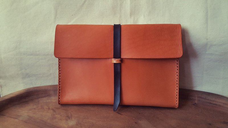Customized personalized caramel color pure leather clutch-can be engraved (customized lover, birthday gift) - Clutch Bags - Genuine Leather Orange