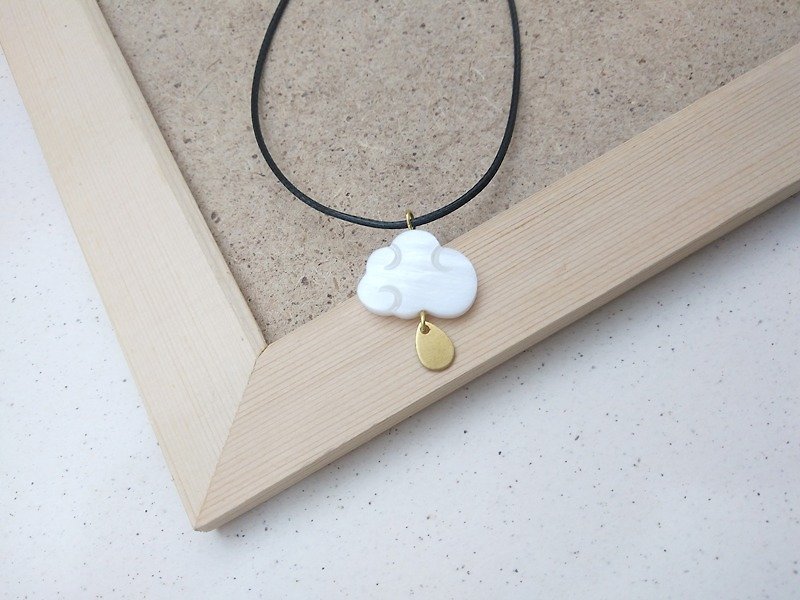 Wax thread necklace cloud shell x Bronze water drop Wax rope thin thread - Collar Necklaces - Other Materials White