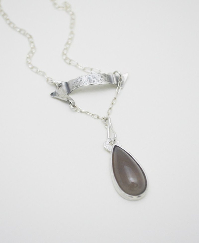 fold no.15‧Bat‧Silver‧gray agate necklace - Necklaces - Other Metals Silver