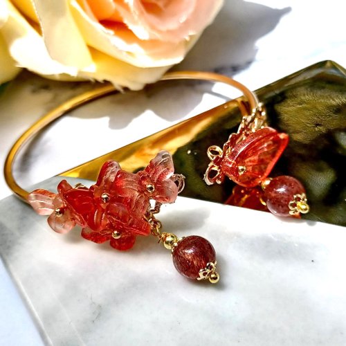 Camellia Adornments 【訂製款 06】頂級 閃沙 草莓晶粉晶 | 同人水晶 DIY設計手鏈