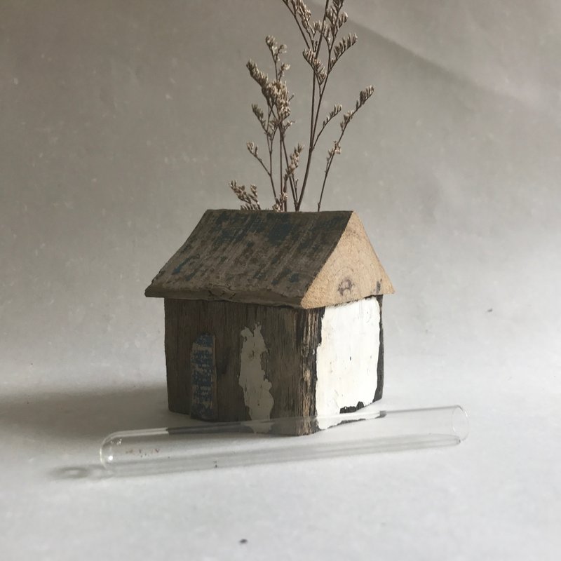 插花鄉村小房子 手作獨一無二漂流木空間飾品 - 花瓶/花器 - 木頭 銀色