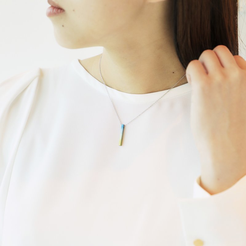 Square bar necklace crystallized titanium sea and beach - สร้อยคอ - โลหะ สีน้ำเงิน