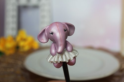 Fairy of cute gifts A teaspoon with a cute baby elephant, a gift for good luck