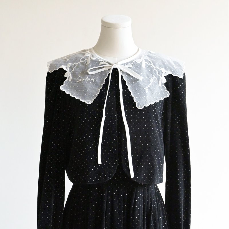 【蛋植物】細緻刺繡造型紗質披肩領片 - 領結/領巾 - 其他人造纖維 白色
