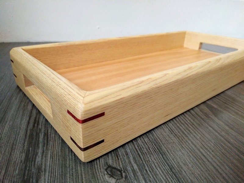 Japanese-style solid wood tray more 桧 + two-color wedges only - Serving Trays & Cutting Boards - Wood Brown
