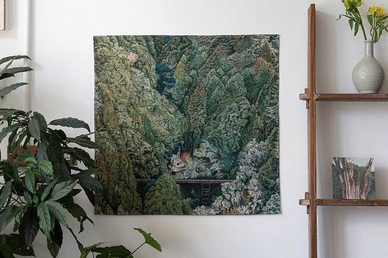 Taiwan Mountain Hanging Cloth - Sleeping Moon Line 70 x 68 cm - โปสเตอร์ - ผ้าฝ้าย/ผ้าลินิน สีเขียว