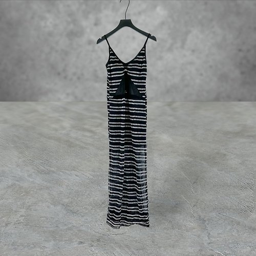 蘿綺莉蕾芭索 二手 黑銀配色 細網 織紋 輕薄軟 彈性 胸下透視 窄版 合身 洋裝